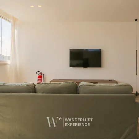 Wanderlust Experience Stone House *